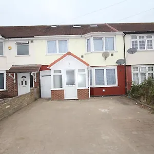  Apartment The Heathrow House